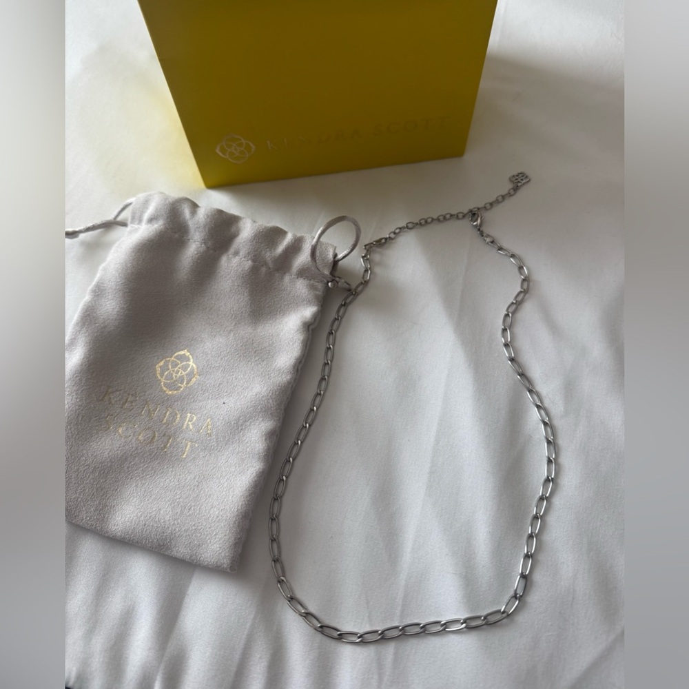 Kendra Scott Silver Paperclip Necklace